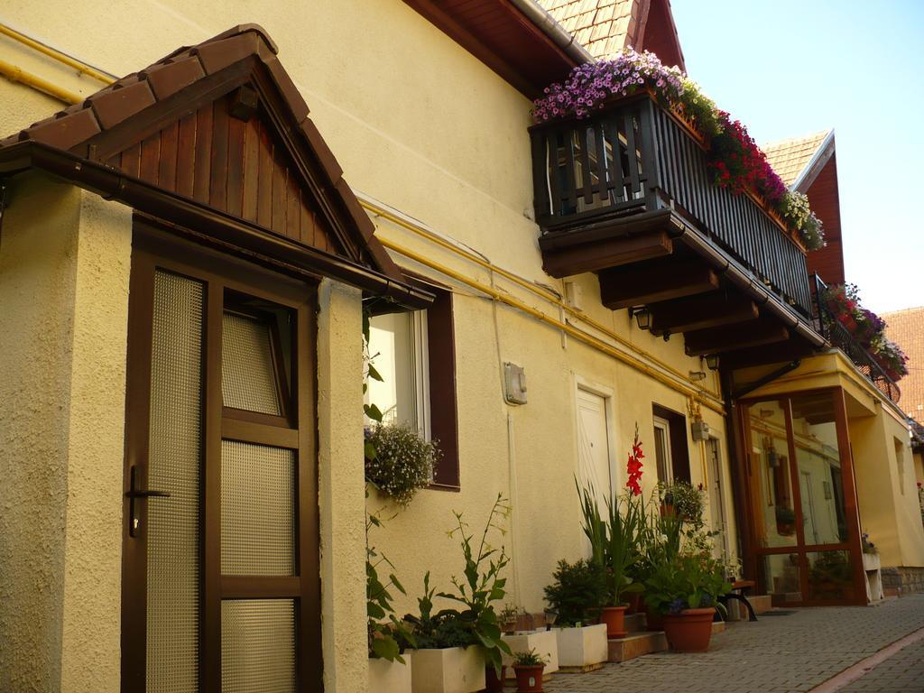 Rami House Central Double Rooms Brassó Kültér fotó