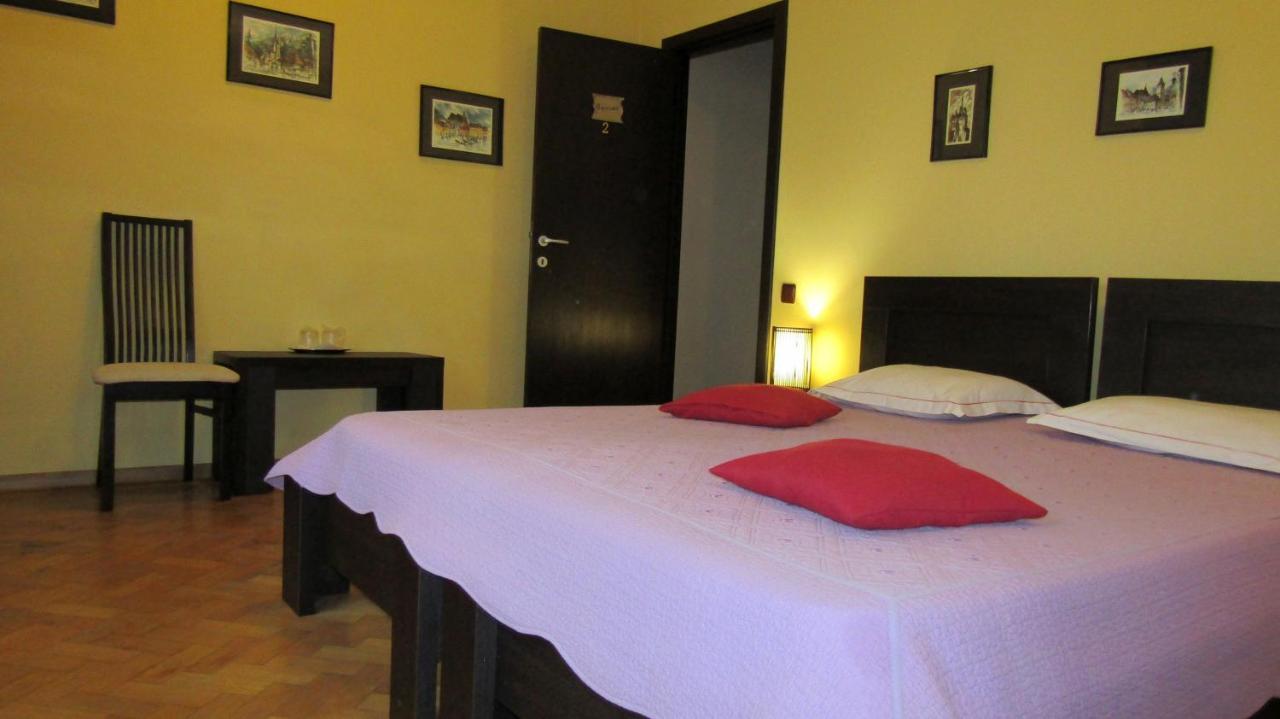 Rami House Central Double Rooms Brassó Kültér fotó